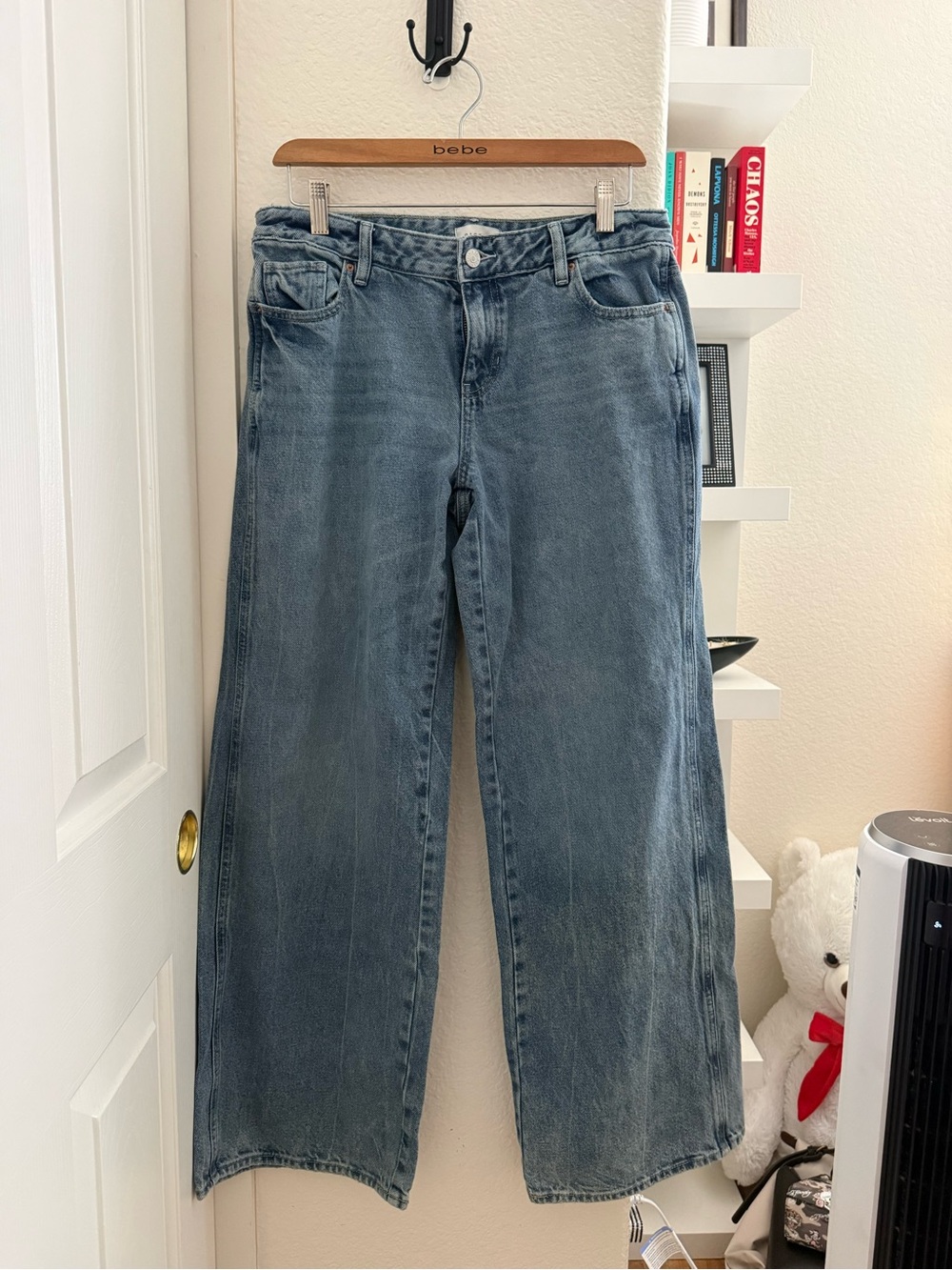 Pacsun High-Rise Wide Leg Jeans in Light Wash